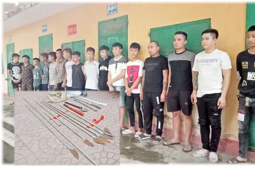 Tranh giành địa bàn hoạt động cho nữ nhân viên karaoke, hai nhóm mang hung khí 'hỗn chiến'