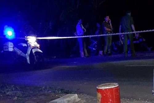 2 anh em sinh đôi vác dao đến nhà người khác gây án mạng