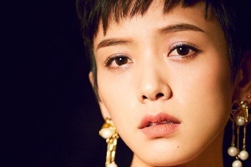 Tình mới của Lưu Khải Uy sau 4 năm ly hôn Dương Mịch