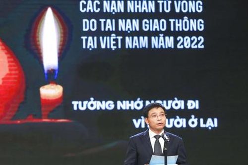 Tưởng nhớ nạn nhân tử vong vì tai nạn giao thông