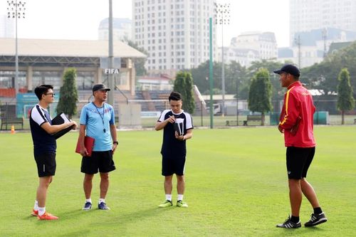 Giám đốc kỹ thuật Adachi Yusuke: Cầu thủ trẻ cần hoàn thiện kỹ chiến thuật cá nhân