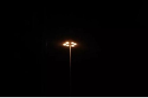 Giải mã ánh sáng kỳ lạ nghi UFO xuất hiện ở Mỹ