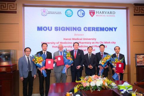 Ba trường đào tạo y dược Việt Nam hợp tác với Trường Y Harvard