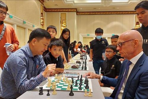 Khoảng 400 kỳ thủ tranh tài tại Giải vô địch Cờ Vua siêu chớp các Câu lạc bộ quốc gia
