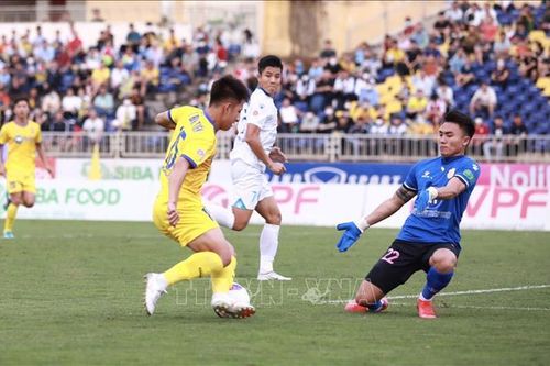 V.League 2022: Sông Lam Nghệ An thắng Nam Định với tỷ số 2 - 1