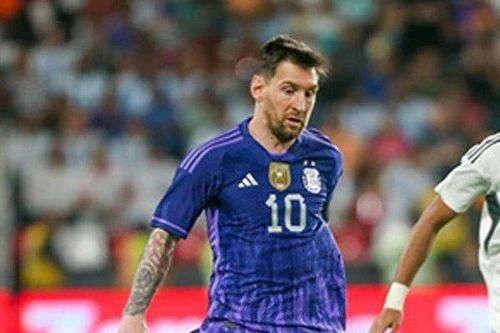 Messi khiến fan lo âu khi không tập luyện dùng ĐT Argentina