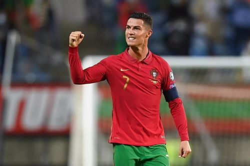 Ronaldo đã đến Qatar: Bắt đầu kỳ World Cup ồn ào nhất