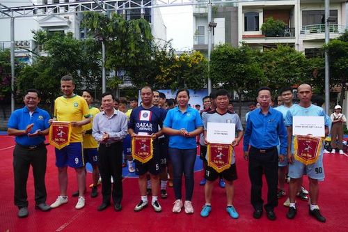 TPHCM: Khai mạc Giải bóng đá Mini Tứ hùng ủng hộ quỹ 'Vì người nghèo'