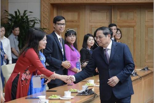 Thủ tướng Phạm Minh Chính gặp mặt, lắng nghe ý kiến các nhà giáo tiêu biểu