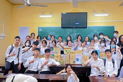 Cô giáo Pa Kô 11 năm truyền lửa đam mê cho học sinh