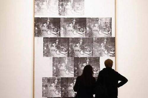 85 triệu USD cho bức White Disaster của Andy Warhol