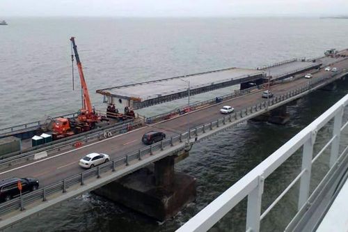 Nga lắp đặt các nhịp cầu mới trên cầu Crimea