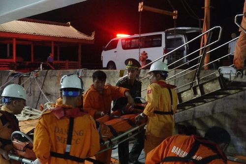 Đà Nẵng: Kịp thời cứu thuyền viên tàu nước ngoài gặp nạn trên biển
