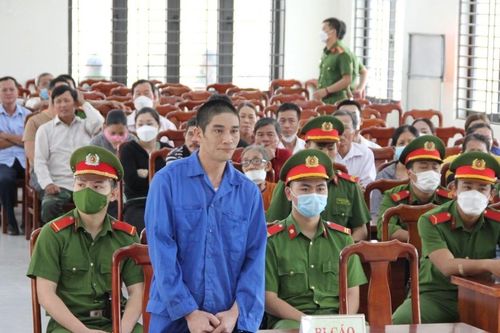 Vào tù vì giải quyết mâu thuẫn với hàng xóm trong lúc say