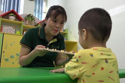 Cô giáo đặc biệt ở lớp học đặc biệt