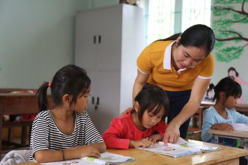 Cô giáo cắm bản và hành trình 'gieo chữ' đầy gian nan nơi biên giới