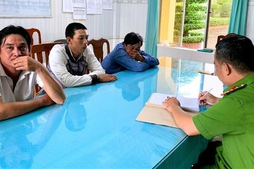 Sắm súng điện tự chế đi 'săn chó' bán cho quán nhậu