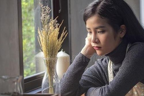 Tôi không đuổi được anh chị họ ra khỏi nhà mình