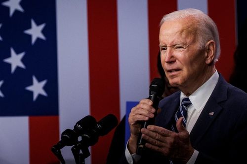 Tổng thống Biden lên tiếng sau vụ xả súng tại hộp đêm đồng tính