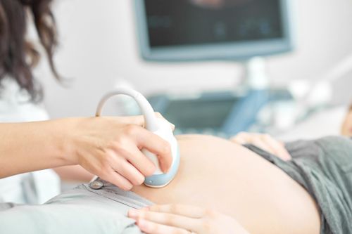 Sản phụ mang thai đôi ở hai tử cung khác nhau