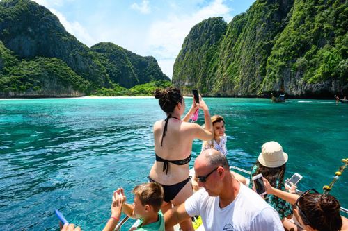 Các thiên đường du lịch mất nhóm khách nhiều tiền nhất