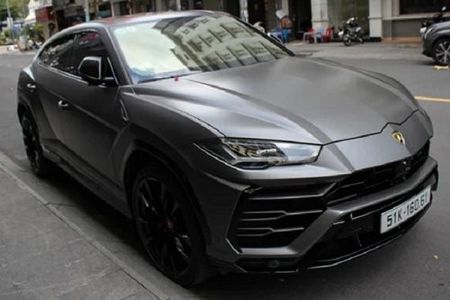 'Chạm mặt' Lamborghini Urus màu độc, hơn 15 tỷ trên phố Sài Gòn