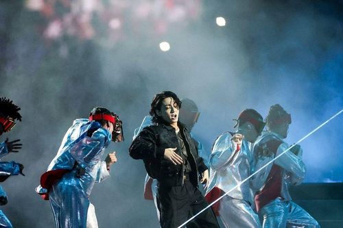 Màn biểu diễn bùng nổ của Jungkook BTS tại lễ khai mạc World Cup 2022