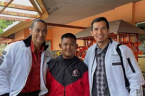 Indonesia: Cuộc sống yên bình của cậu bé giảm hơn nửa trọng lượng cơ thể