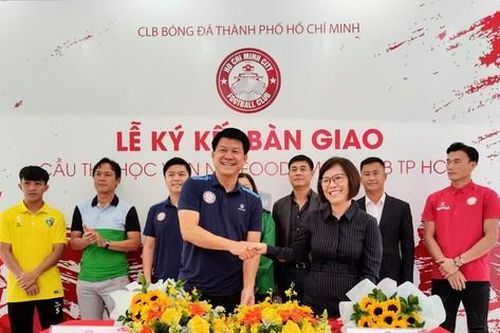 Trụ hạng V-League, Tp Hồ Chí Minh nhận 'Lương Xuân Trường phiên bản 2.0'