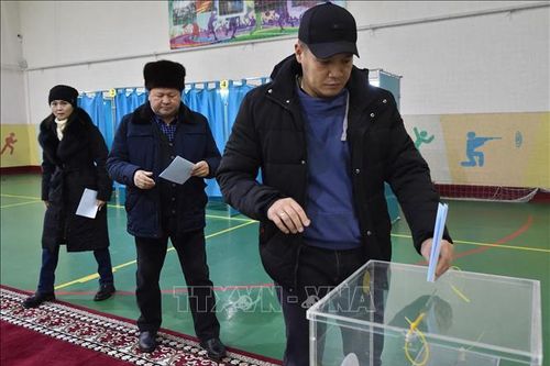 Tổng thống đương nhiệm của Kazakhstan nhiều khả năng giành chiến thắng trong bầu cử trước thời hạn