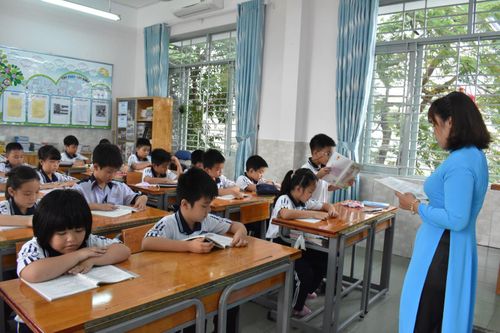 Trăn trở sau ngày 20/11 - Bài 1: 'Bắt mạch' vì sao giáo viên nghỉ việc