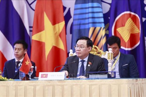 Chủ tịch Quốc hội dự Phiên họp toàn thể thứ nhất AIPA-43