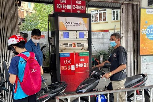 Đề xuất linh hoạt điều chỉnh thuế trước áp lực giá xăng dầu sẽ tăng mạnh