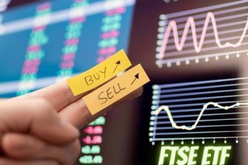 Hai ETF ngoại tài sản hàng chục nghìn tỷ sắp cơ cấu, cổ phiếu nào được mua nhiều nhất?