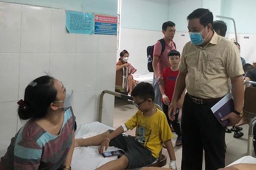 Bộ Y tế: Hỗ trợ tỉnh Khánh Hòa xử trí các trường hợp ngộ độc hàng loạt