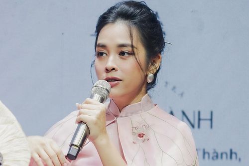 'Osen' Ngọc Mai: Tôi từng bị một đồng nghiệp nổi tiếng chê 'chỉ như con gián'