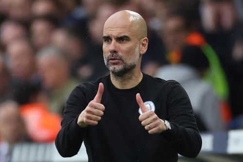 Pep Guardiola gia hạn hợp đồng với Man City