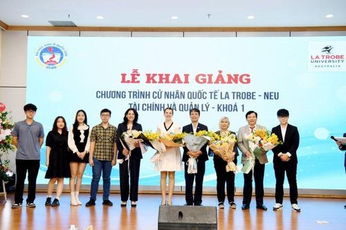 Trường đại học Kinh tế quốc dân khai giảng chương trình cử nhân quốc tế