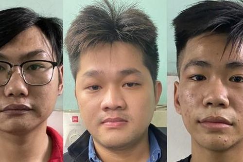 Khởi tố 5 bị can trong vụ đánh 2 thanh niên ở phố đi bộ Nguyễn Huệ
