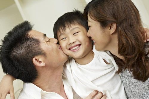 Dạy trẻ bướng bỉnh thế nào là đúng?