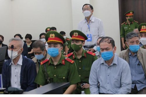 Cựu Thứ trưởng Bộ Y tế bị đề nghị mức án 36 tháng tù treo