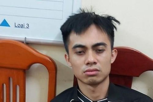 Tạt a xít, dùng dao giết vợ giữa đường vì ghen tuông