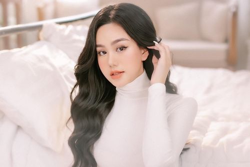Hot girl Hà thành 'say nắng' tuyển Pháp ở World Cup 2022