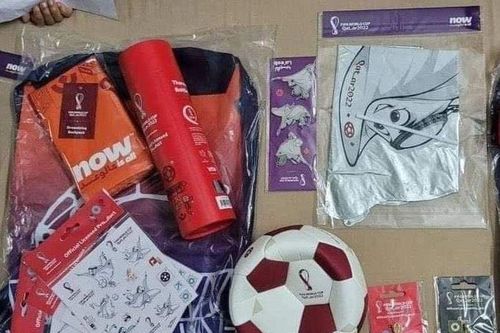 Điều thú vị trong túi quà tặng khán giả tới sân dự khai mạc World Cup