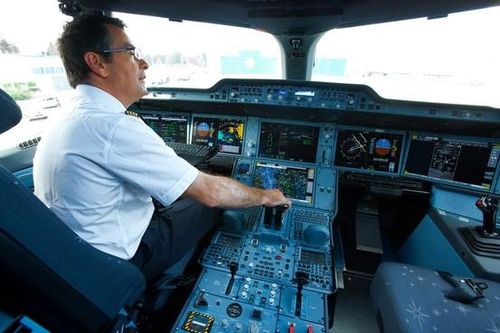 Các hãng hàng không muốn chuyến bay chỉ có một phi công để cắt giảm chi phí