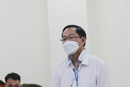 Cựu Thứ trưởng Bộ Y tế nhập viện, VKS đề nghị án tù treo