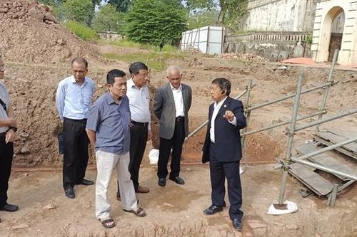 Có nên 'hạ giải' tòa nhà Cục Tác chiến trong khu Hoàng thành Thăng Long?