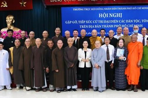 Tạo mọi điều kiện để đồng bào các dân tộc, tôn giáo đoàn kết, gắn bó
