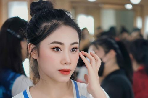 Hot girl Nóng cùng World Cup 2022: Mê Messi, kỹ năng đá bóng không phải dạng vừa