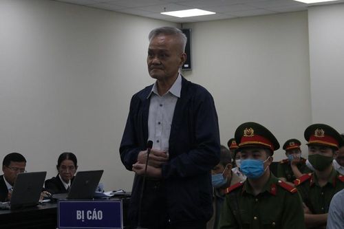 Vụ 'biển thủ' hơn 3,8 triệu USD: Suốt cuộc đời cống hiến coi như chấm hết